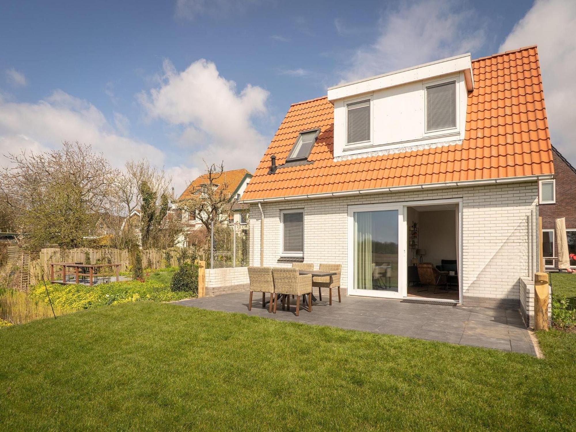 Great Farmhouse In De Cocksdorp With Garden Esterno foto