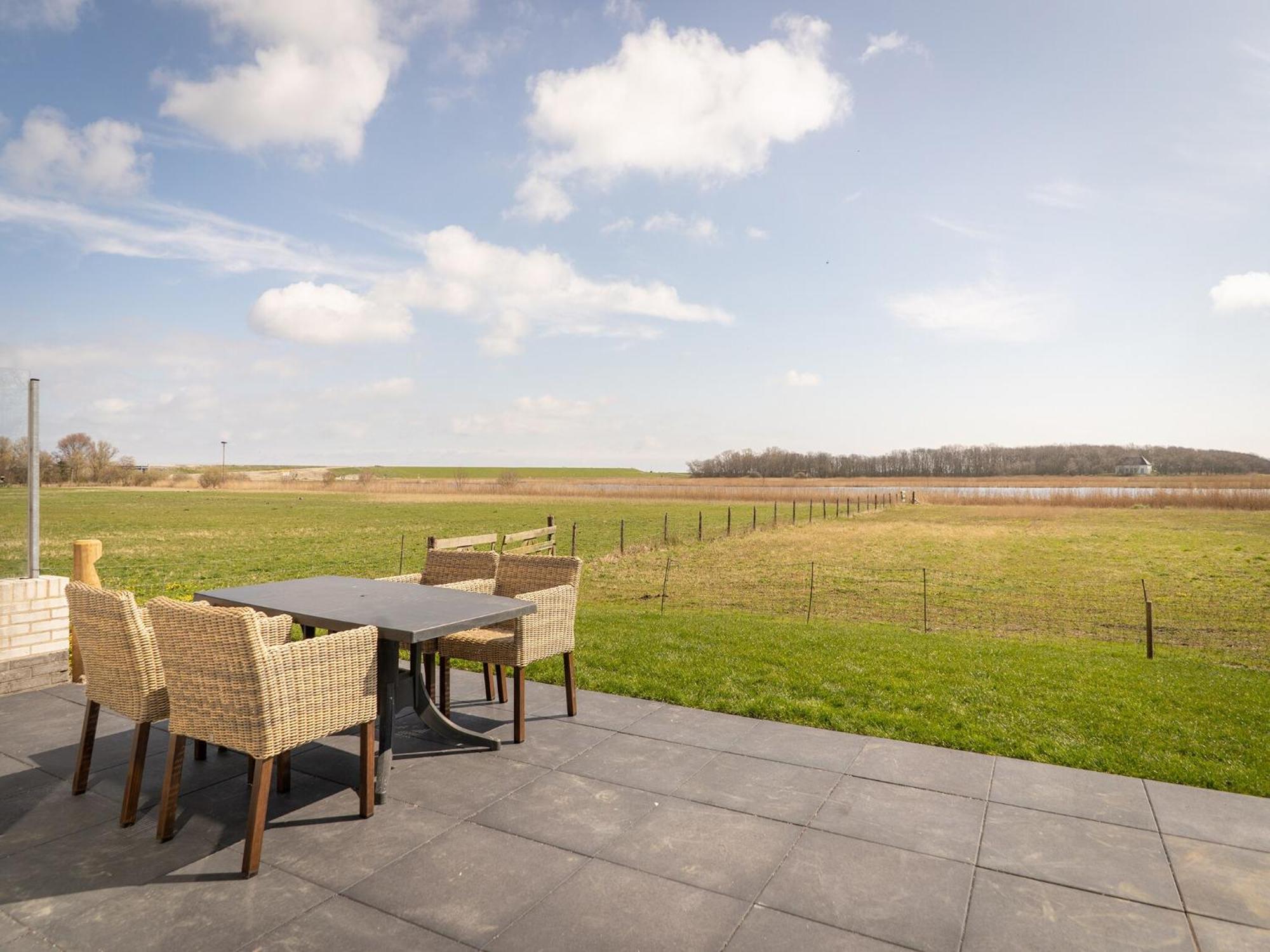 Great Farmhouse In De Cocksdorp With Garden Esterno foto